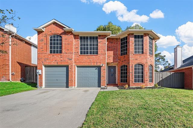 1371 Honeysuckle Ln in Lewisville, TX - Building Photo