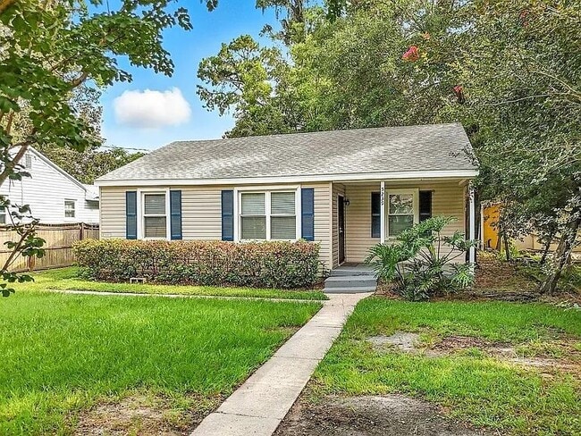 property at 5239 Cruz Rd