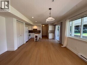 23836-2132A 132a Ave in Maple Ridge, BC - Building Photo - Building Photo