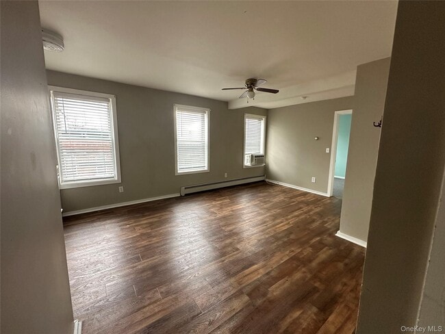 26 Main St in Chester, NY - Building Photo - Building Photo