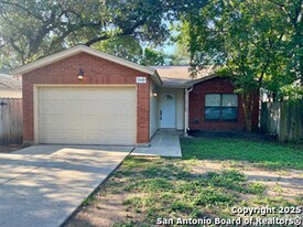 7318 Hunters Raven in San Antonio, TX - Building Photo