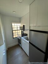 1200 Massachusetts Ave, Unit 417 in Cambridge, MA - Building Photo
