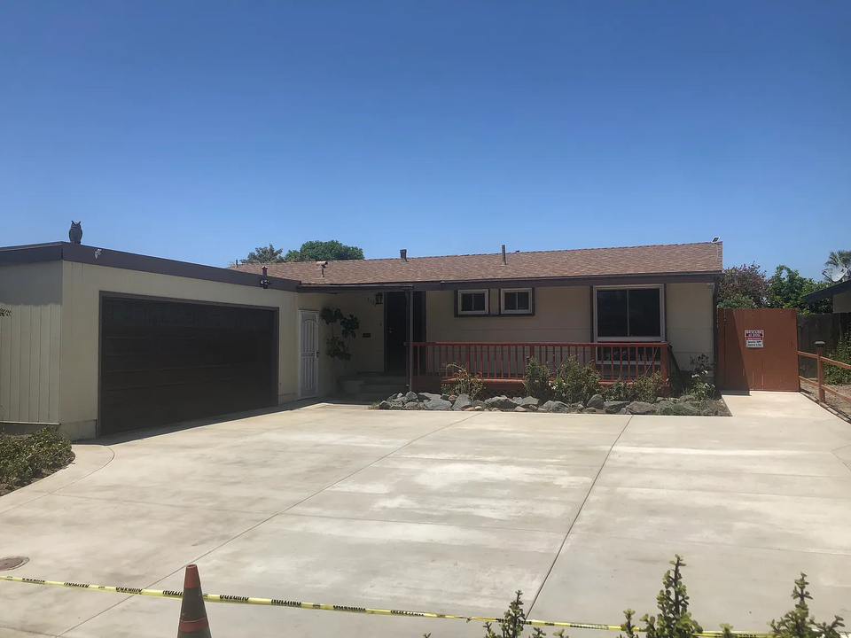 5324 Redding Rd in San Diego, CA - Building Photo