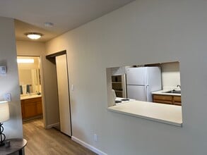 Windemere Apartments in Sunnyvale, CA - Building Photo - Building Photo
