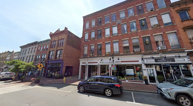 94 Washington St, Unit 3C