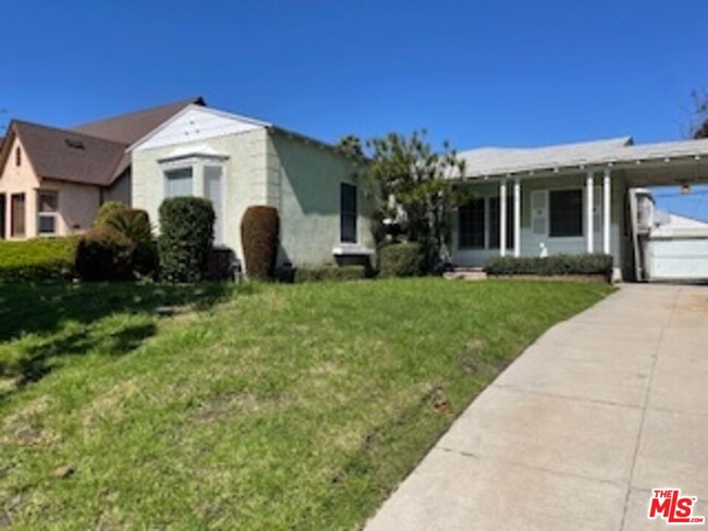property at 2211 W 78th Pl