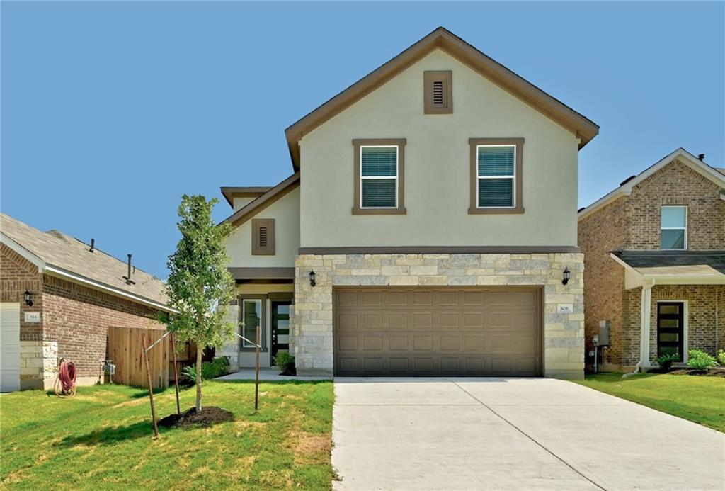 806 Pepperbark Loop in Mustang Ridge, TX - Building Photo