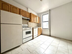 112 Haven Ave in New York, NY - Building Photo - Building Photo