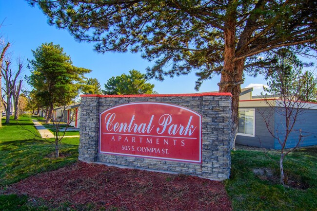 Central Park in Kennewick, WA - Building Photo - Building Photo