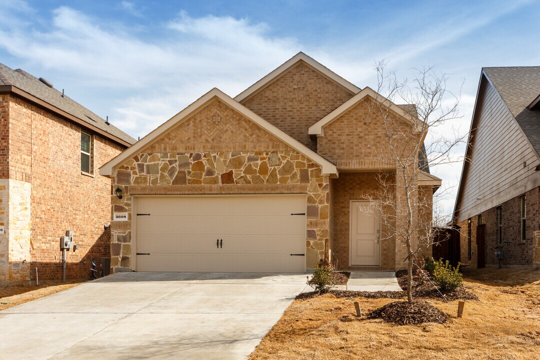 3608 Southbend Dr in Denison, TX - Building Photo
