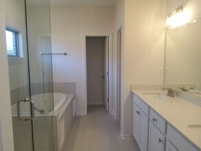 190 Green Willow Dr in Oakland, TN - Building Photo - Building Photo