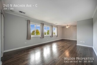 240 N Archer Ave in Mundelein, IL - Building Photo - Building Photo