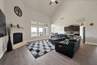 10700 Rock Bolt Dr in Aubrey, TX - Building Photo - Building Photo