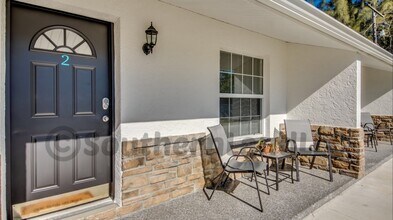 11594 1st Ave in Punta Gorda, FL - Foto de edificio - Building Photo