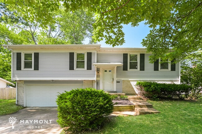 property at 3303 Kingsley Dr