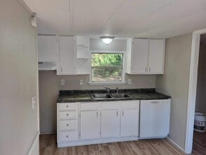 2607 Co Rd 3204 in De Kalb, TX - Building Photo - Building Photo