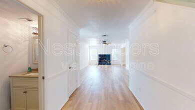 555 Staffordshire Dr in Jacksonville, FL - Building Photo - Building Photo
