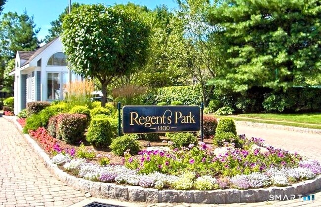 property at 32 Regents Pk