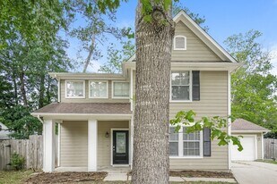 22023 Soft Pines Ct in Porter, TX - Building Photo