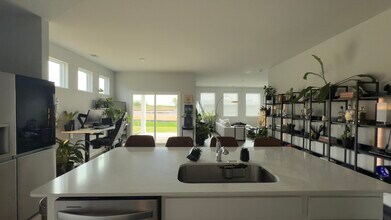 2042 Live Oak Dr in White House, TN - Building Photo - Building Photo