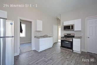 294 Winifred St E in St. Paul, MN - Building Photo - Building Photo