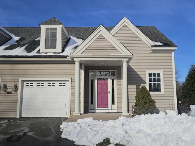 359 Main St in Easthampton, MA - Building Photo - Building Photo