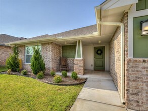 1136 Osprey Dr in Norman, OK - Building Photo - Building Photo