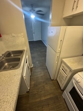 5220 Weber Rd in Corpus Christi, TX - Building Photo - Building Photo