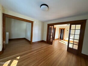 65 Ten Eyck Ave in Albany, NY - Building Photo - Building Photo