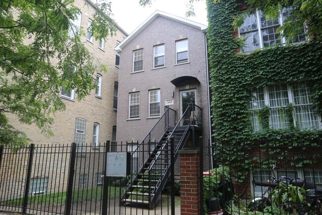 1443 W Cortez St, Unit 1