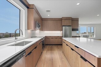 8404 4th Ave in North Bergen, NJ - Building Photo - Building Photo