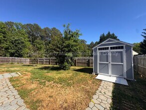206 Lindell Dr in Apex, NC - Building Photo - Building Photo