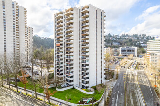 Lincoln tower in Portland, OR - Building Photo - Building Photo