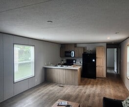 35 Sundale Trailer Ct in Washington, IN - Building Photo - Building Photo