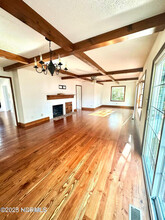 906 Point Ct in New Bern, NC - Building Photo - Building Photo
