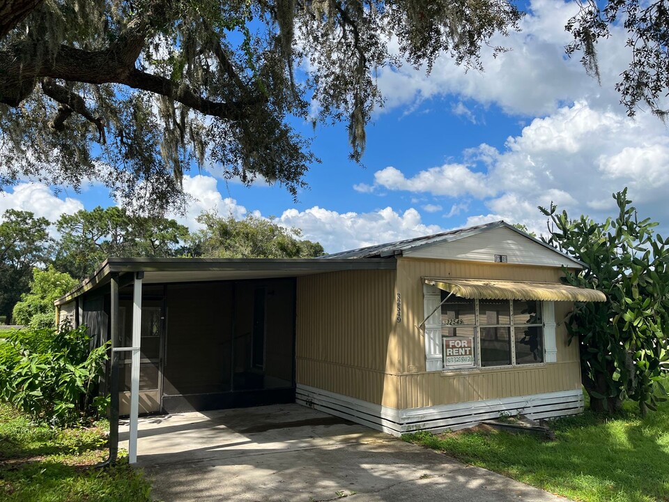 32549 Whaleys Loop in Wesley Chapel, FL - Building Photo