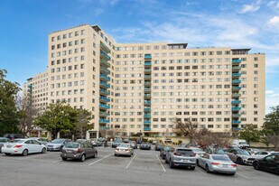 Grosvenor Park I in North Bethesda, MD - Building Photo