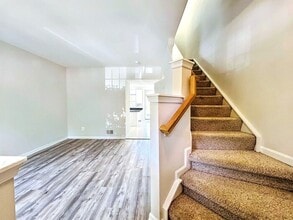44486 Potter Terrace in Ashburn, VA - Building Photo - Building Photo