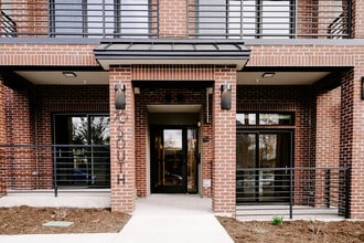 Pearl Flats in Denver, CO - Building Photo - Building Photo