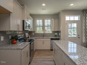 462 Channel Drop Dr in Clayton, NC - Building Photo - Building Photo