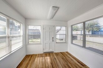 1823 Angeline St in Houston, TX - Building Photo - Building Photo