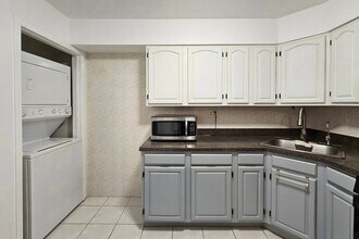 41 Alan Terrace in Jersey City, NJ - Building Photo - Building Photo