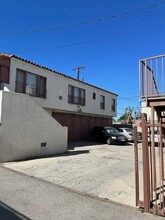 2933 S Redondo Blvd in Los Angeles, CA - Building Photo - Building Photo