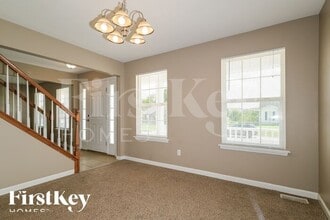 240 Glen Meadows Ct in Troy, MO - Foto de edificio - Building Photo