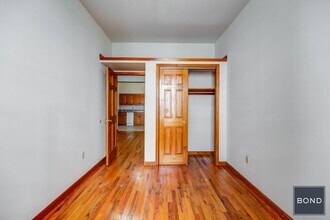 292 W 92nd St in New York, NY - Building Photo - Building Photo