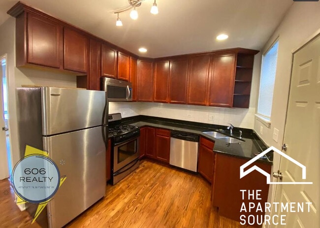 property at 2704 W Arthur Ave