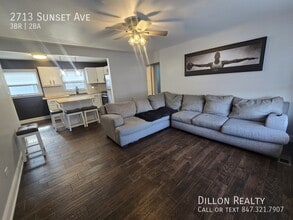2713 Sunset Ave in Waukegan, IL - Building Photo - Building Photo