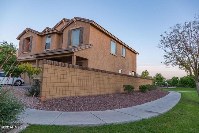 2115 W Le Marche Ave in Phoenix, AZ - Building Photo - Building Photo