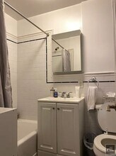 West 10th Street in New York, NY - Building Photo - Building Photo