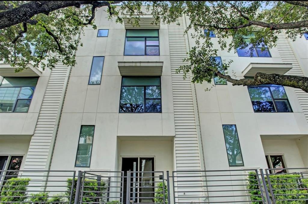 1004 California St in Houston, TX - Foto de edificio
